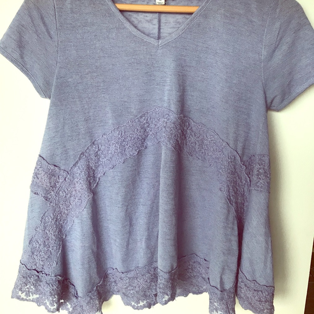 Summer short sleeve flowy top